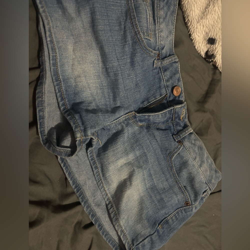 women jean shorts size 7